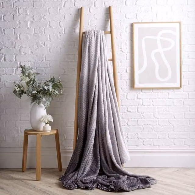 NewEdgeBlinds Grey Chevron Modern Throw, Width: 200 cm