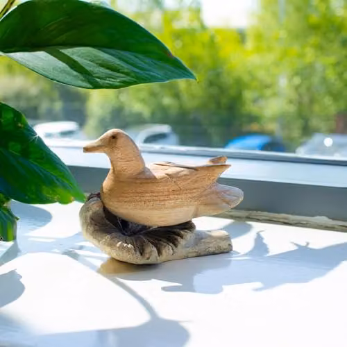 Serenityy Ancient Wisdom Handmade Wild Duck Carving, Brown Parasite Wood Ornament, W/D/H: 11 x 9 x 8 cm – 3