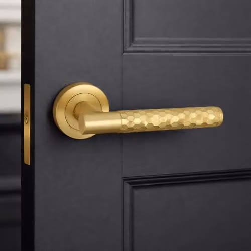 AXS Hardware Montana Internal Door Lever Handle Pair in Satin Brass with Rose and Concealed Fix for Wooden Doors – 3
