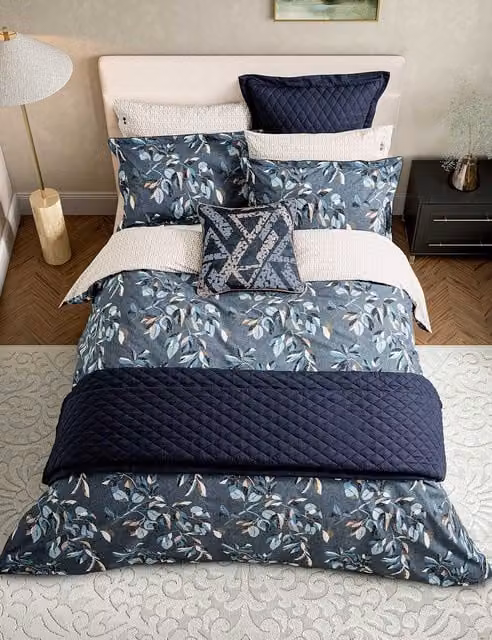 Bedeck of Belfast Pure Cotton Mako Satin Floral Reversible Bedding Set in Blue, W: 180 cm, D: 200 cm
