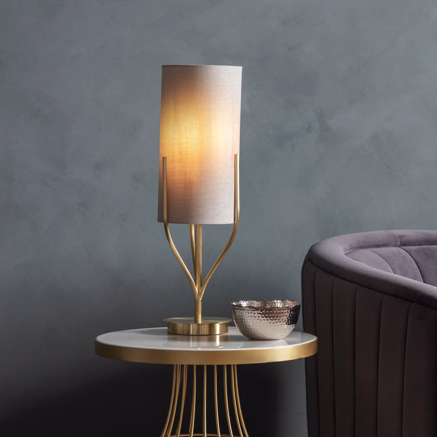 Loops Table Lamp in Gold/Brass and Beige with Natural Linen Mix Fabric and 10W LED E27 Bulb – 2
