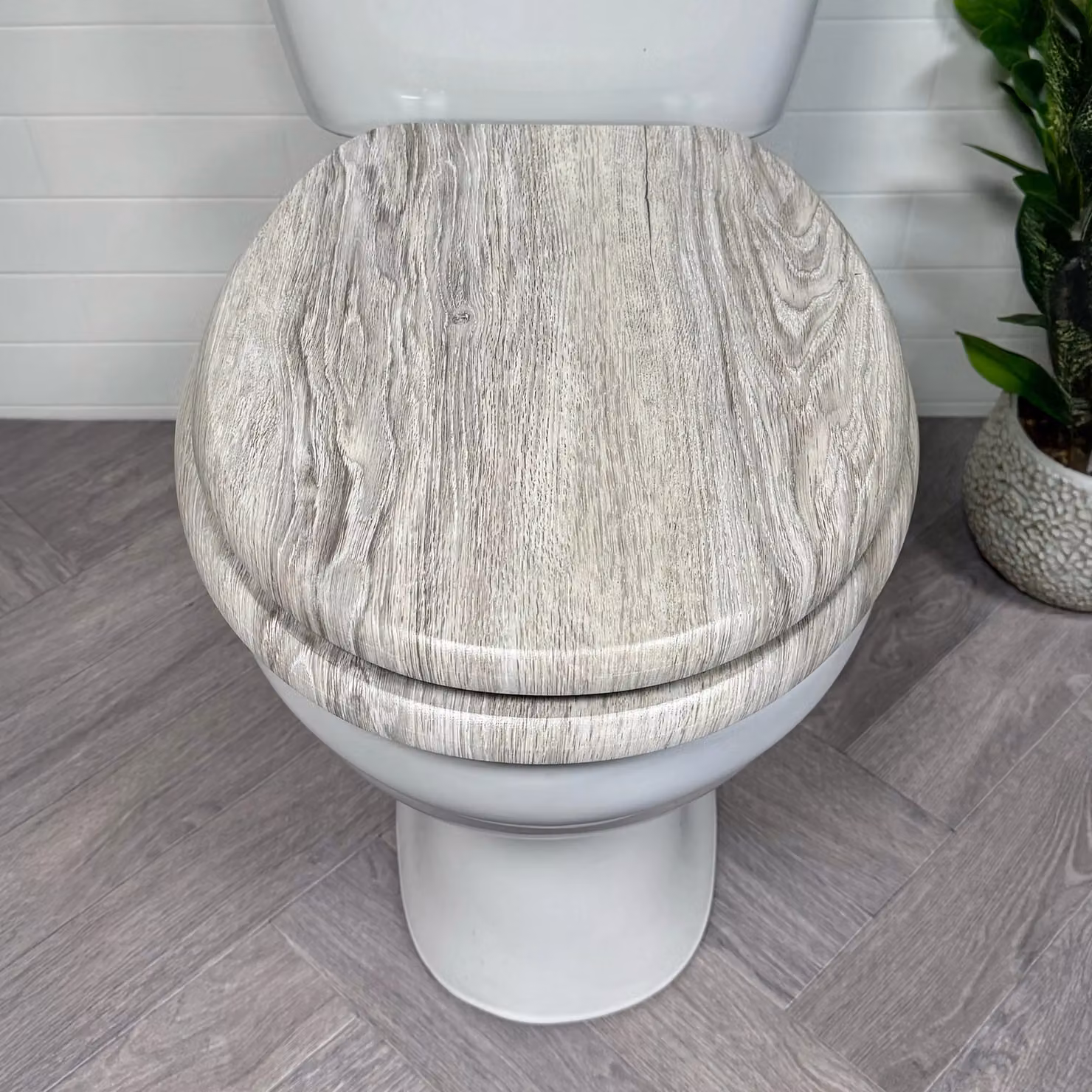 Showerdrape Oxford Grey Oak Wooden Toilet Seat in Light Grey – 2