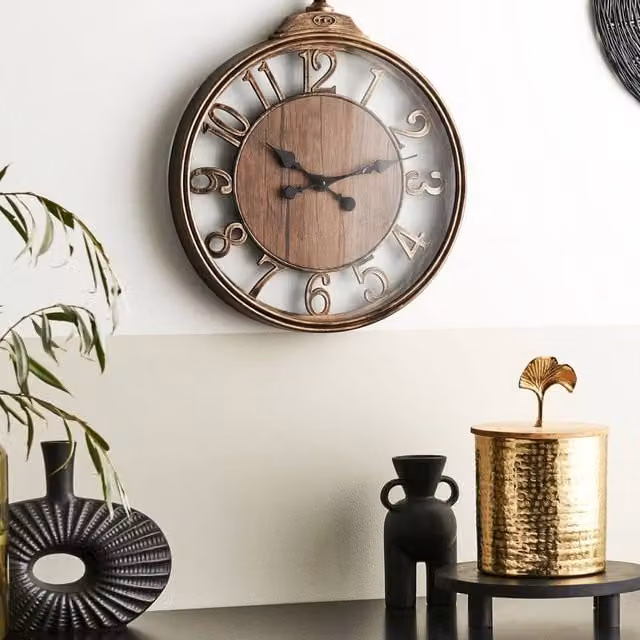 Wyld and Coco Brown Retro Round Analog Wall Clock, Diameter: 52 cm – 1