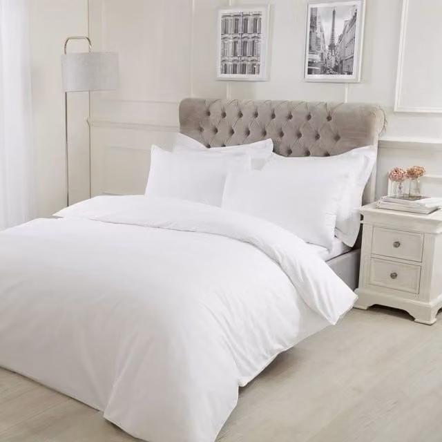 Highams Plain White Reversible Polycotton Duvet Cover and Pillowcase Bedding Set, W: 200 cm x D: 200 cm