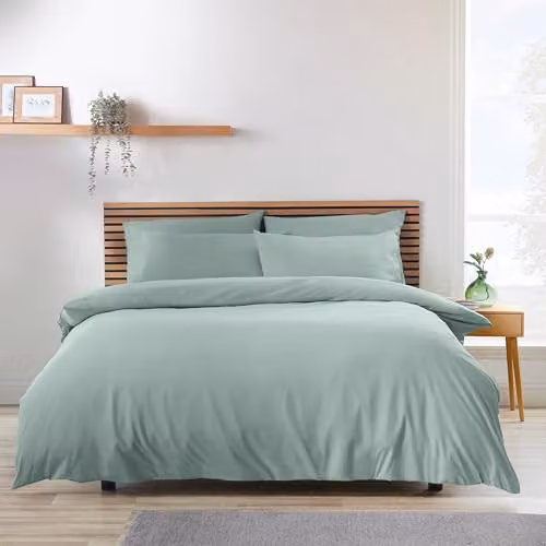 Catherine Lansfield So Soft Non-Iron Microfibre Duvet Cover and Pillowcase Set, Green, W/D/H: 200 x 200 cm, Pillowcases: 50 x 75 cm