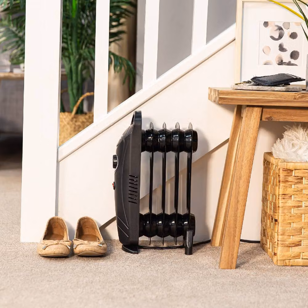 Russell Hobbs 650W 5 Fin Oil Filled Portable Radiator in Black – 4