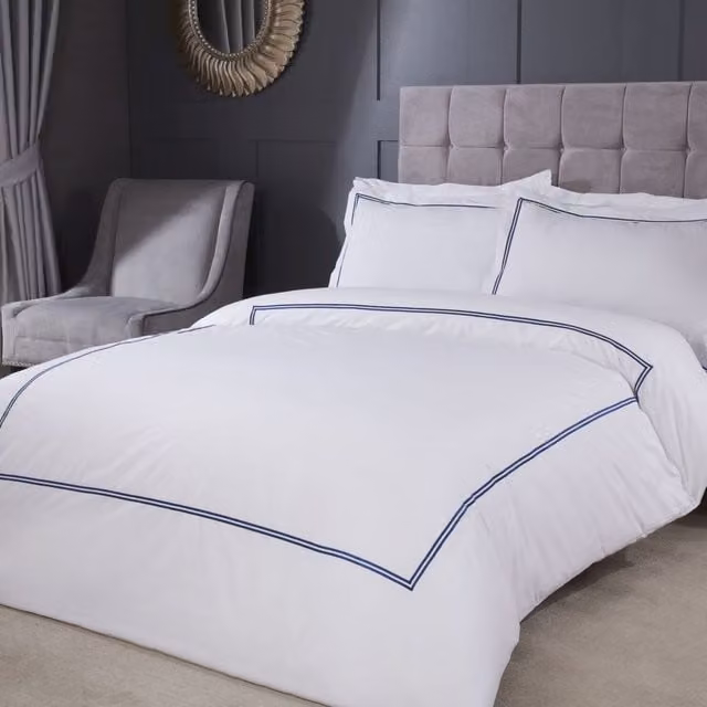 Emma Modern Polycotton Duvet Cover and Pillowcase Set in Blue and White, W: 140 cm, L: 200 cm
