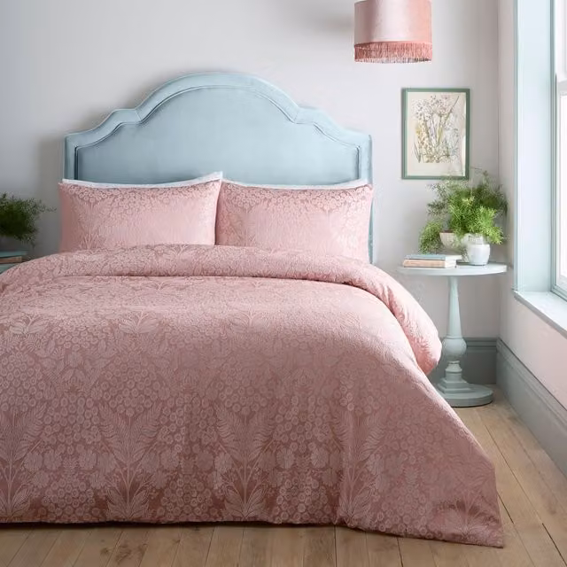 Appletree Toria Floral Jacquard Reversible Duvet Cover Set, Pink, W: 140 cm, H: 200 cm – 1