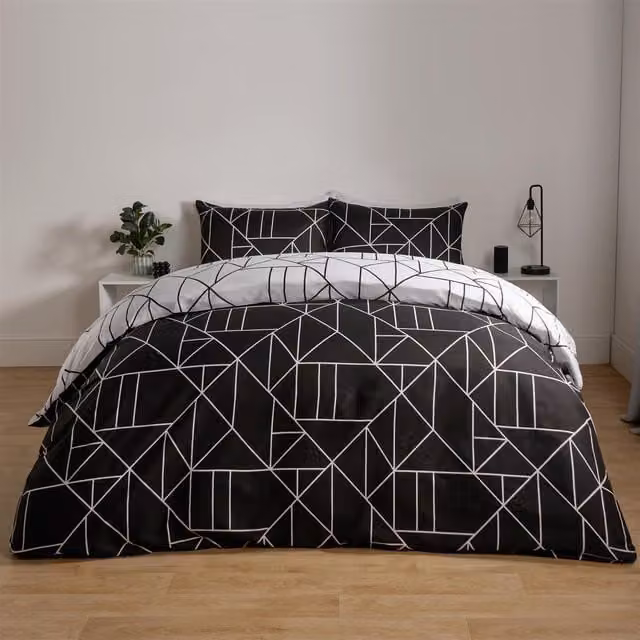 OHS Geo Reversible Graphic Print Duvet Set in Black, 140 x 200 cm