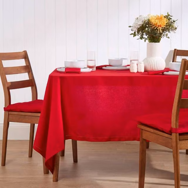 Homescapes Plain Red Cotton Rectangular Tablecloth, W: 137.16 cm x L: 228.6 cm