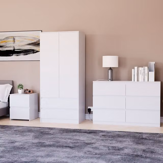 Vida Designs Denver Bedroom Set in White