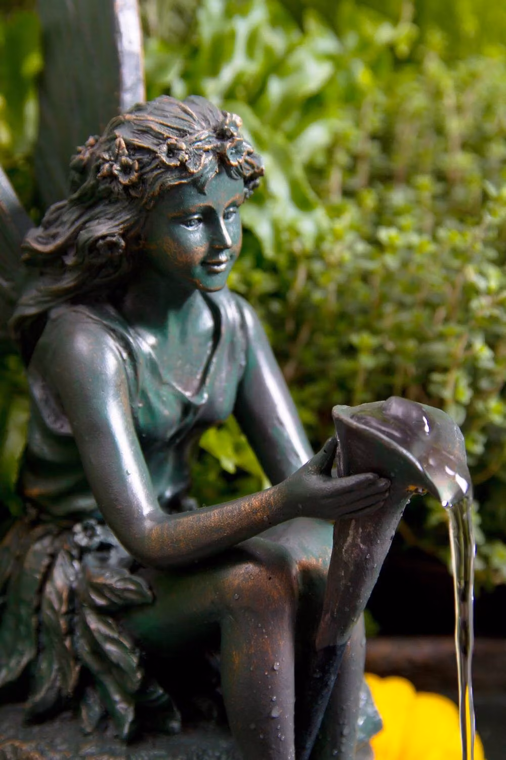Primrose Solar Powered Fairy Statue Water Feature Fountain with Multicolour LED Lights in Grey, H: 30 cm – 7