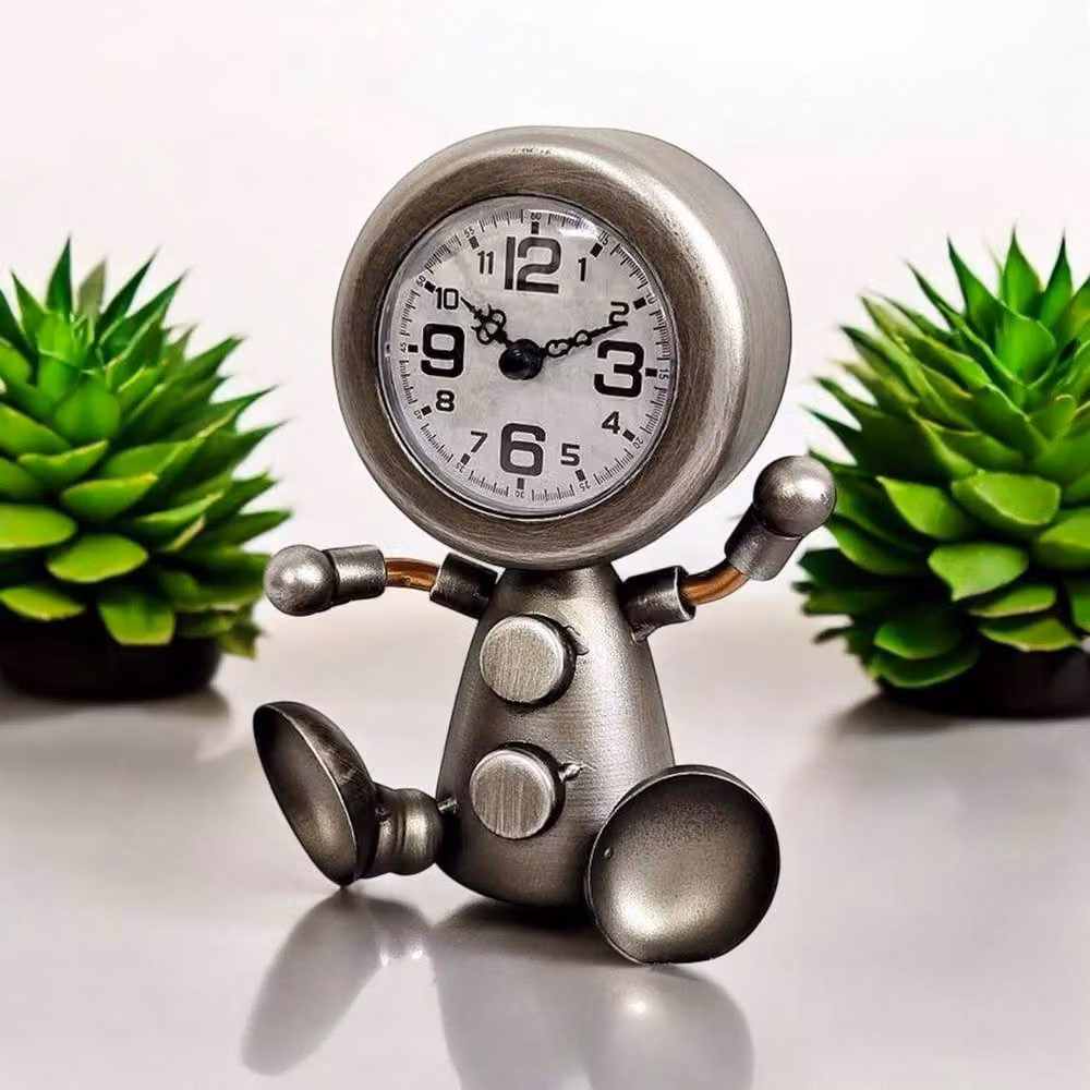 Minster Analog Round Tabletop Clock in Silver, W: 13 cm, D: 9 cm, H: 19 cm – 2