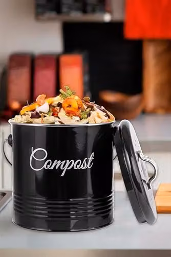 Innoteck Black Retro Metal Kitchen Compost Bin with Charcoal Odour Filter and Carry Handle, 3.6 l – 7