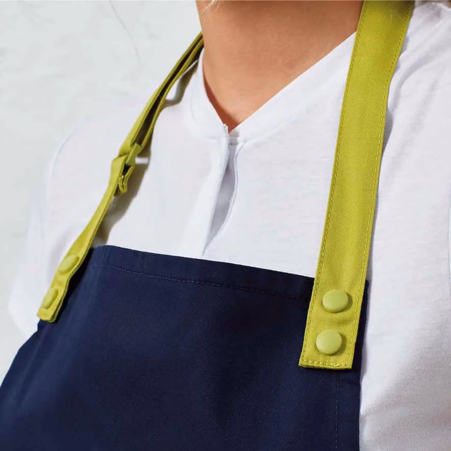 Premier Swap & Pop Customizable Apron Straps in Green – 2