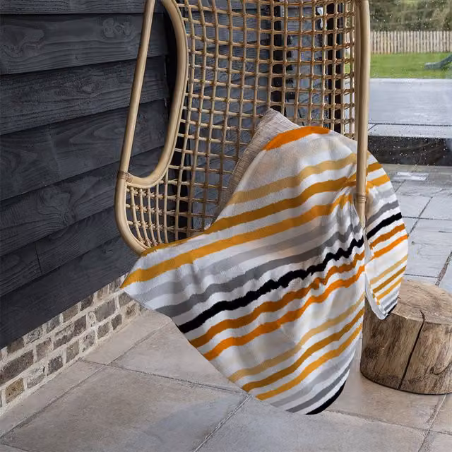 Benjamin Tate Design Striped Fleece Blanket in Orange, W/D/H: 120 x 150 cm – 1