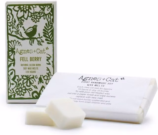 Serenityy Agnes + Cat Fell Berry Soy Wax Melts, 8 Pack, White, Fresh and Fruity Scent