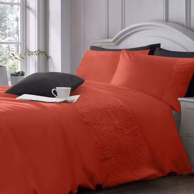 Velosso Floral Microfibre Duvet Cover and Pillowcase Set in Red and Pink, 180 x 200 cm