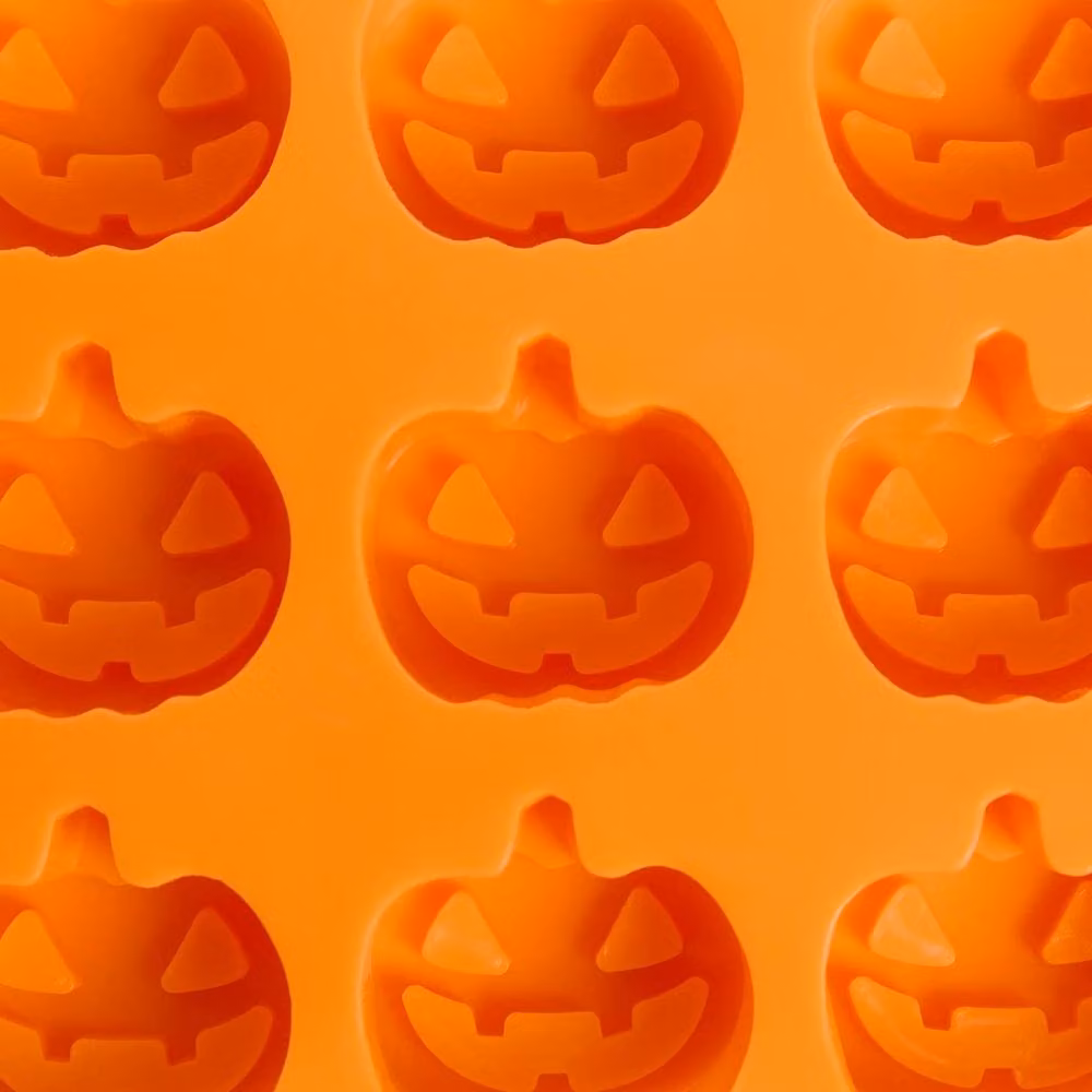 OHS 2 Pack Halloween Pumpkin Silicone Ice Cube Trays in Multicolour, BPA Free – 2
