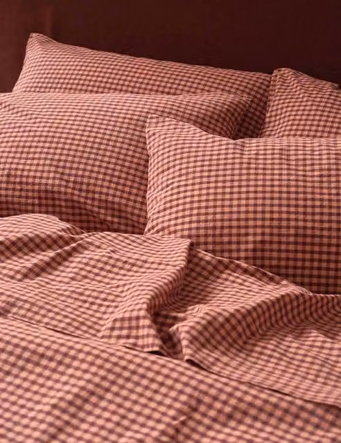 Piglet In Bed 2 Pack Pure Cotton Gingham Pillowcases in Purple Mix