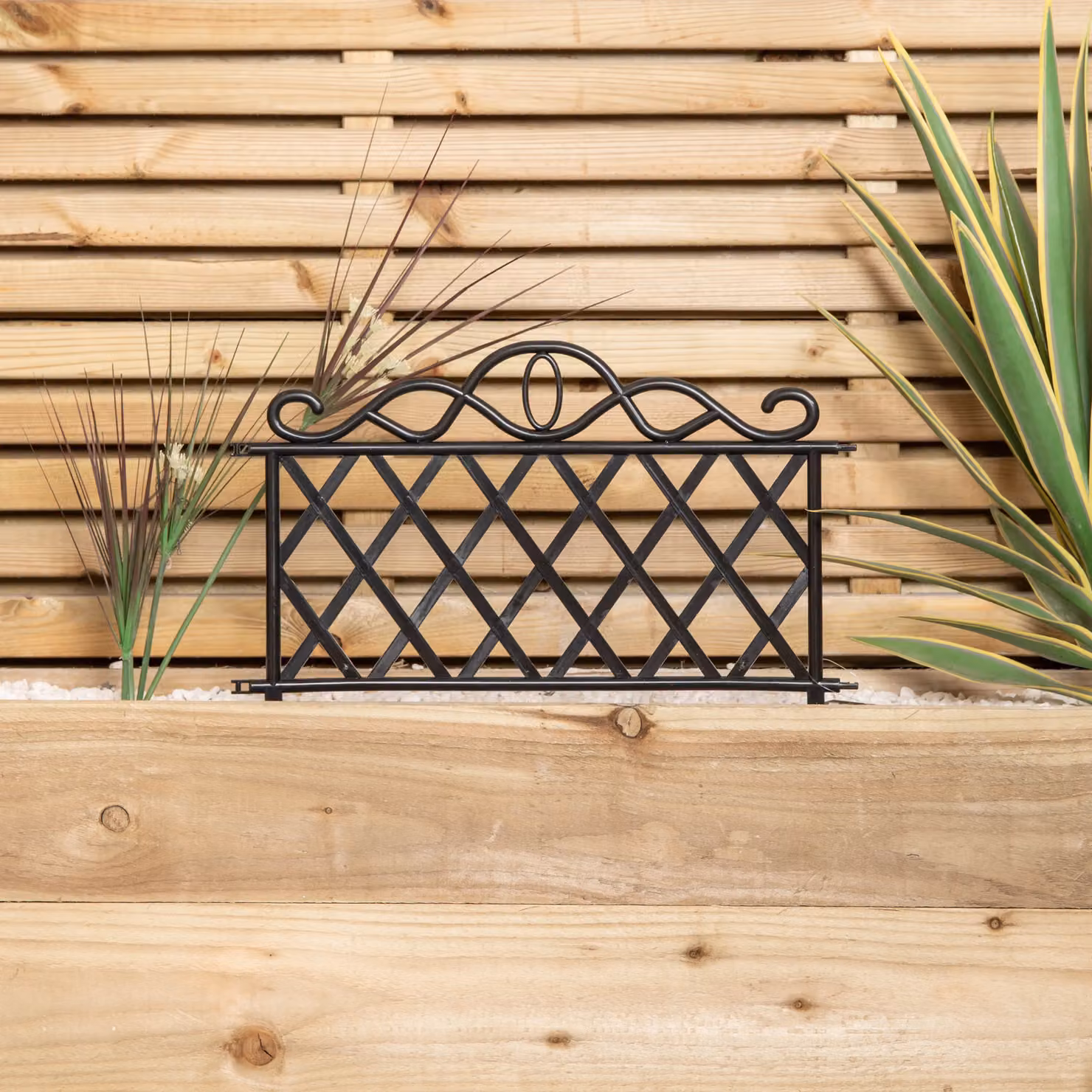 Samuel Alexander Pack of 12 Black Plastic Garden Border Fence Edging with Lattice Design, H: 27 cm x W: 47 cm – 2