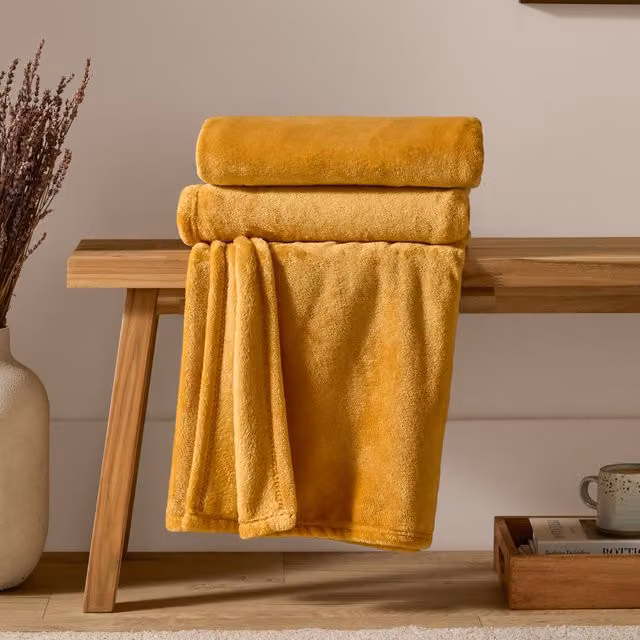 Furn Harrow Fleece Throw in Ochre Yellow, W/D/H: 140 x 180 cm – 1