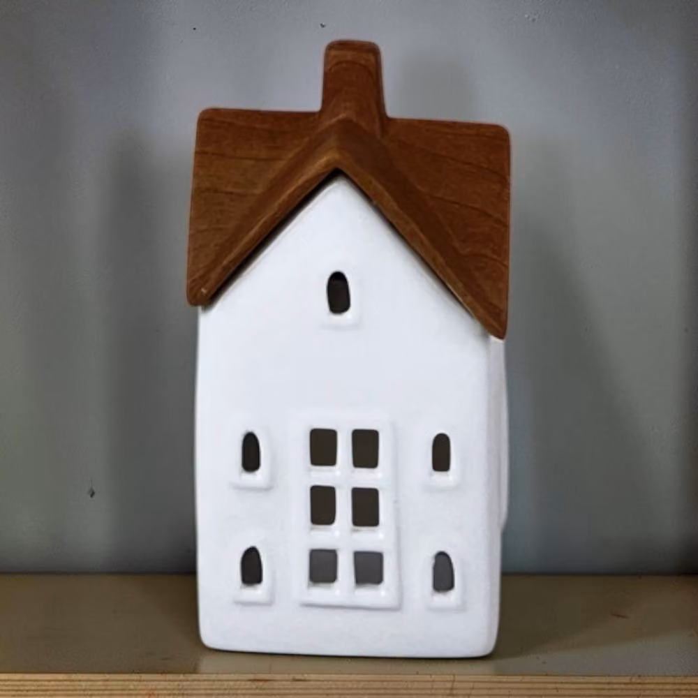 Four Candle White Ceramic House Tealight Holder with Wood Grain Effect – 2