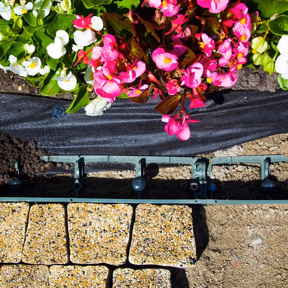 Primrose Flexible Grass Edging, 1m Black, 8cm Tall – 2