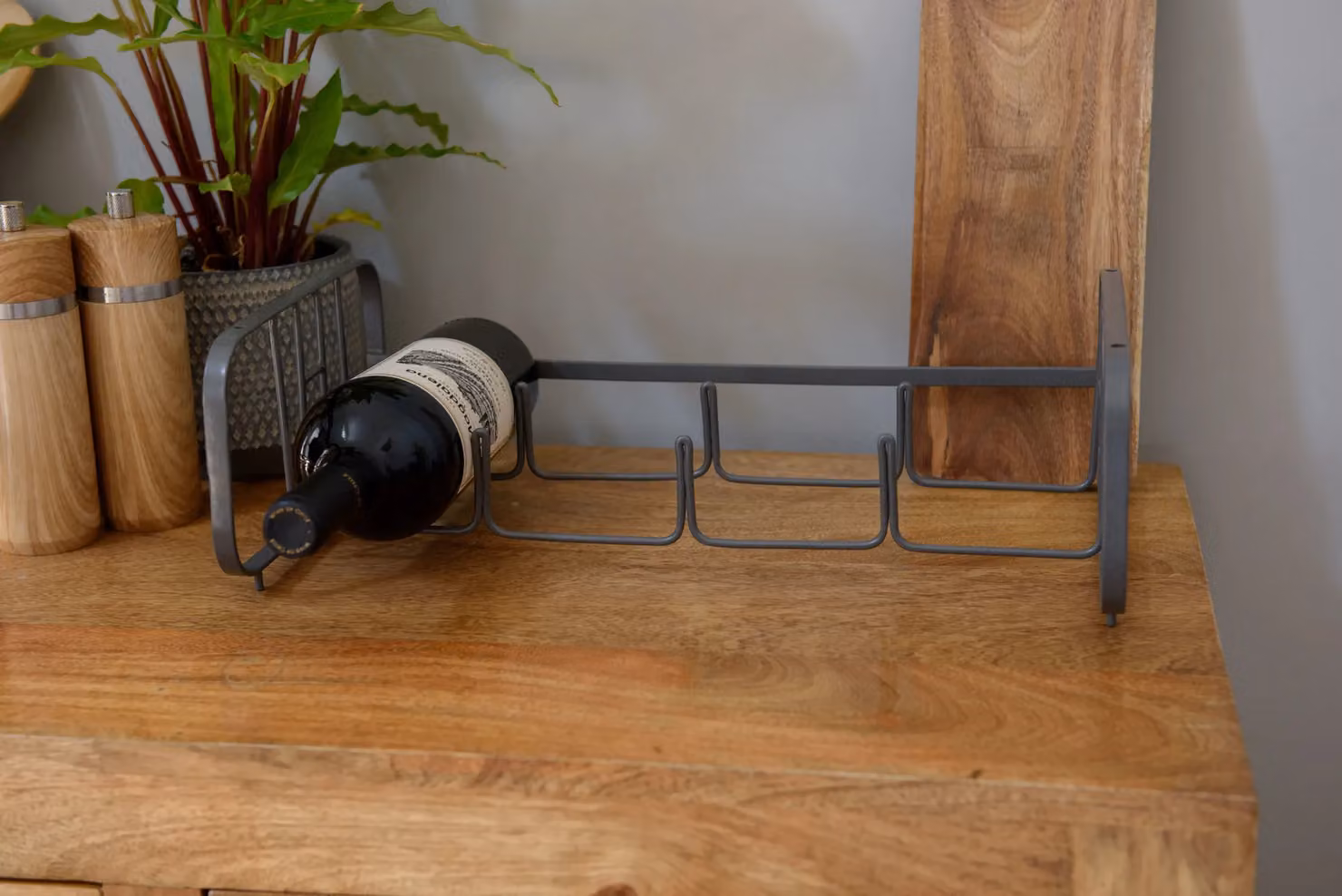 KitchenCraft Living Nostalgia Stackable Metal Wire Bottle Rack in Grey, W/D/H: 22.5 x 44.5 x 13.5 cm – 4