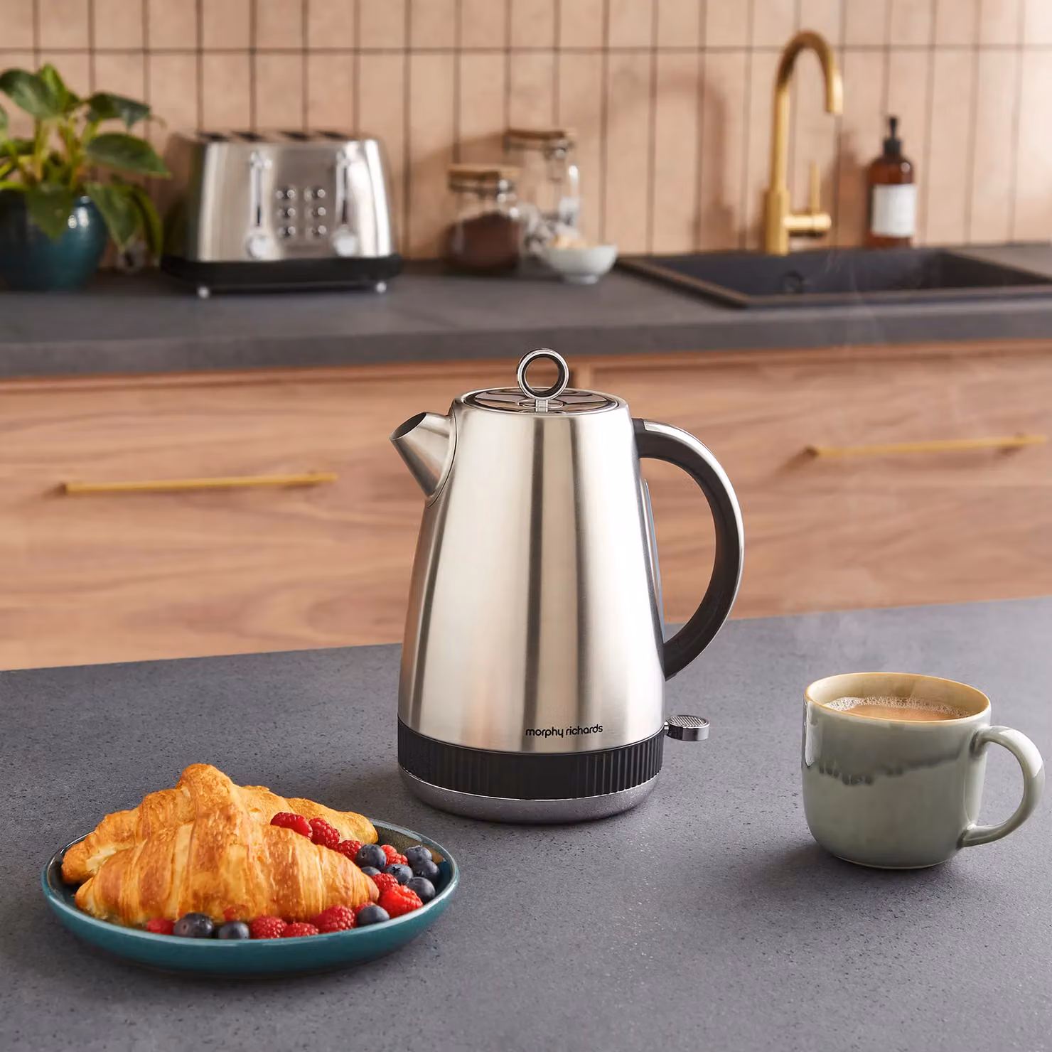 Morphy Richards Mexborough Kettle and Toaster Bundle in Silver Stainless Steel – 3