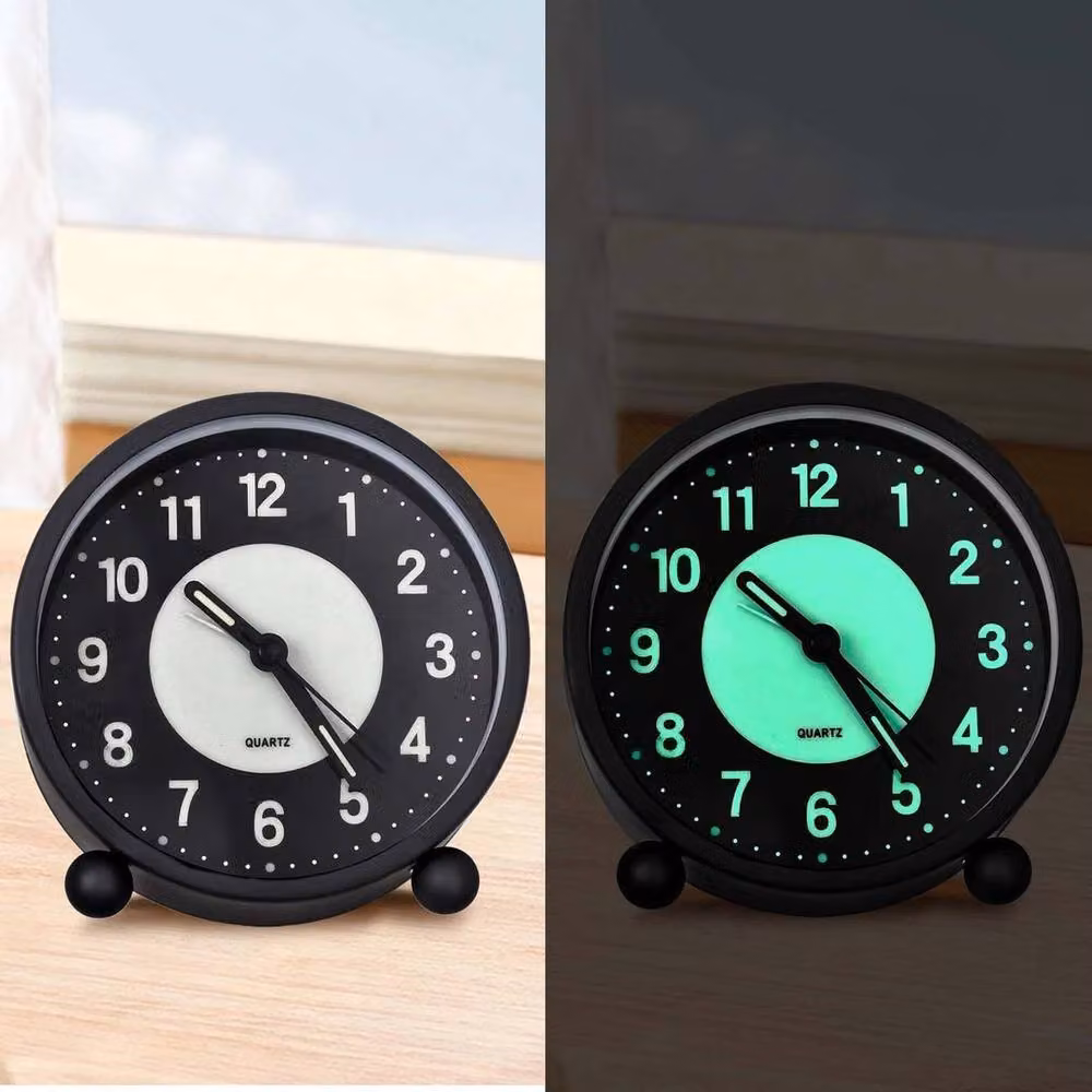Kelvenix Black Silent Analog Quartz Tabletop Alarm Clock – 4