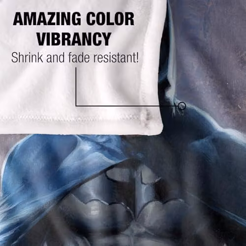 Warner Bros. Batman Stalking Super Soft Fleece Throw Blanket, Multicolour, W: 91 x D: 147 cm – 3