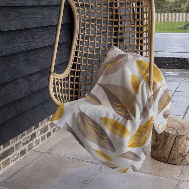 Benjamin Tate Design Floral Gold and Purple Fleece Blanket, W/D/H: 120 x 150 cm