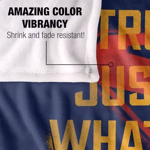 Warner Bros. Supergirl 2026 Truth, Justice, Whatever Soft Fleece Throw Blanket, W/D/H: 91 x 147 cm, Multicolour – 3