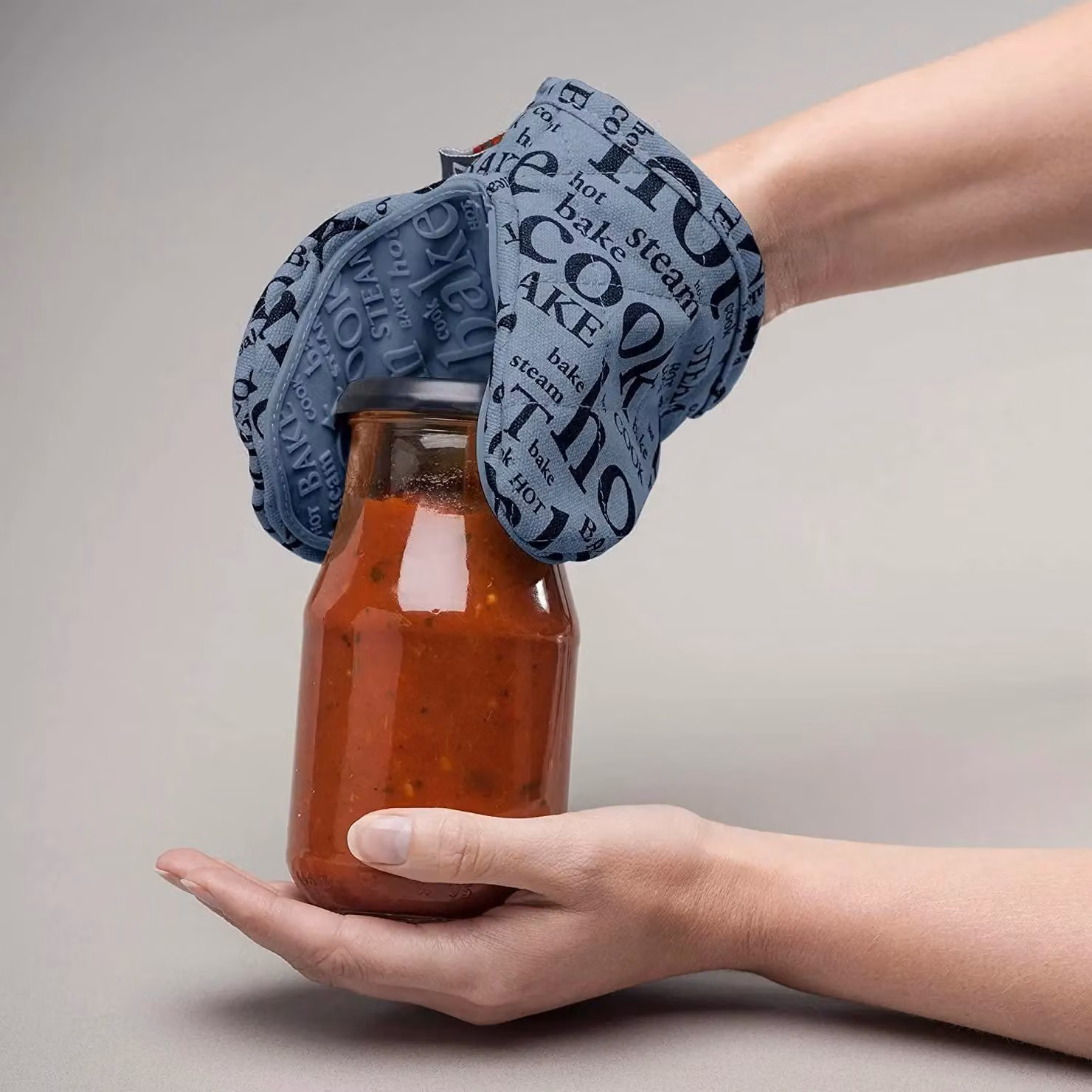 Zeal Silicone Mini Oven Mitt and Pot Holder with Hot Print Design in Blue – 3