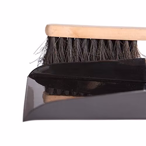 Hammer and Tongs Fireplace Dustpan and Brush Set in Black Gloss Metal and Wood – 6