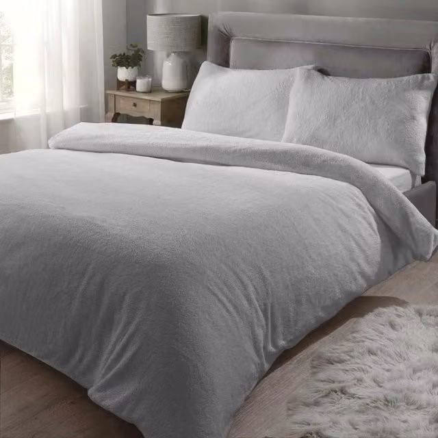 Rapport Home Silver Teddy Fleece Polyester Duvet Set and Pillowcase, W/D/H: 200 x 90 cm