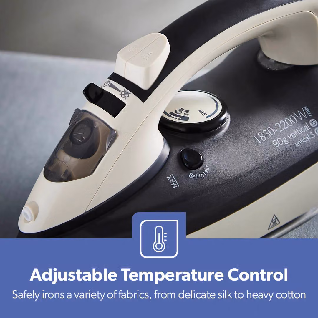 Geepas 2200W Steam Iron with Ceramic Non-Stick Soleplate in Black – 5