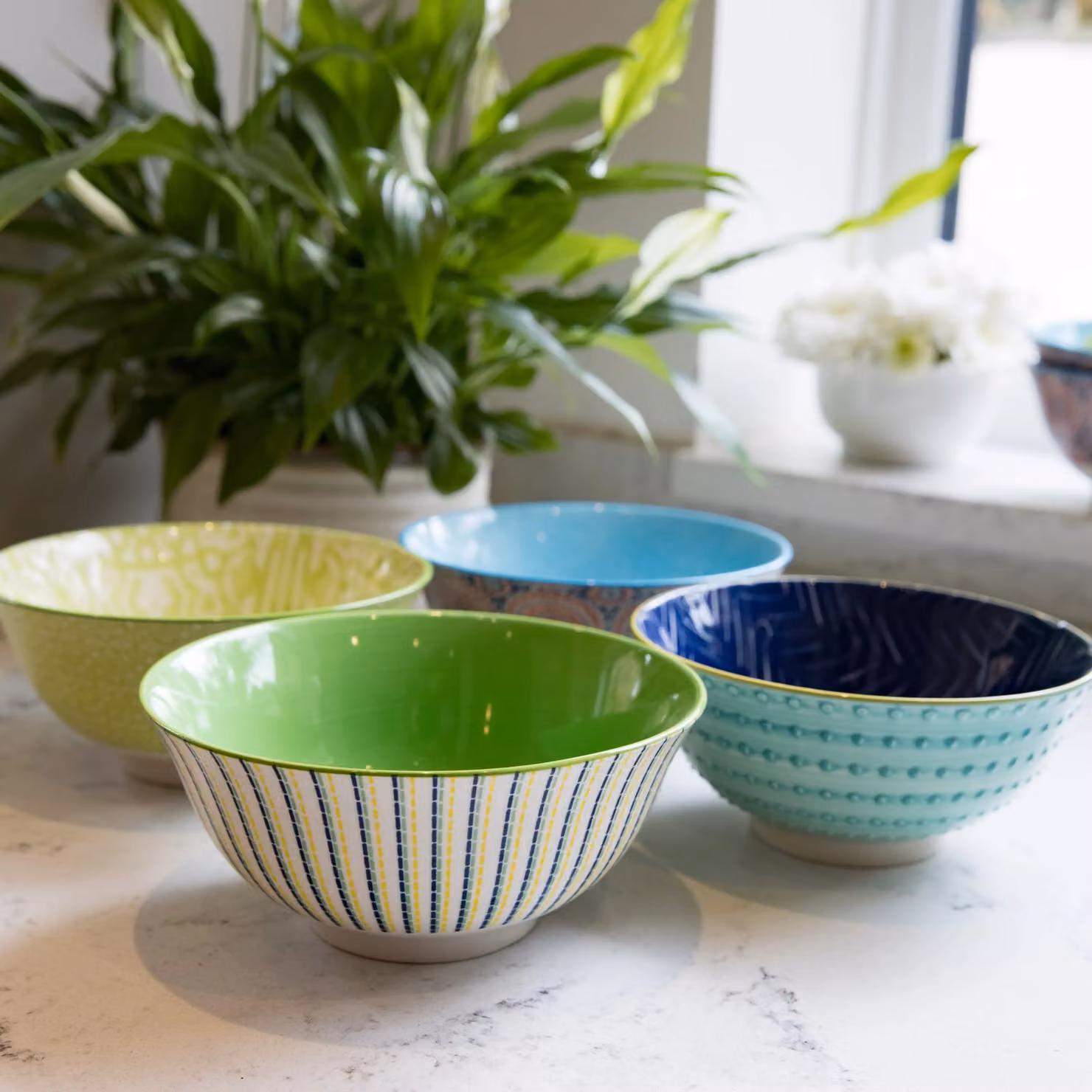 KitchenCraft Ceramic Stoneware Bowl in Blue, Green and White, Diameter: 15.7 cm – 5
