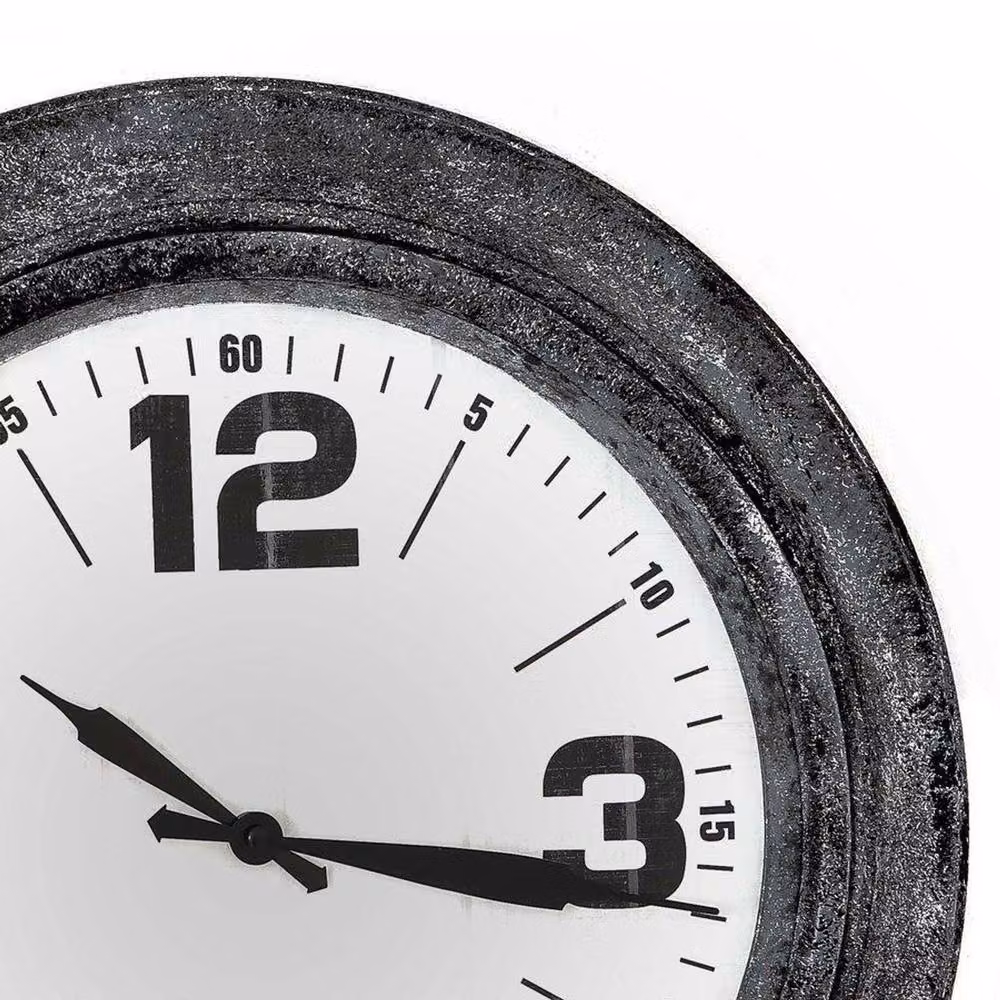 Hill Interiors Roco Analog Quartz Wall Clock in Silver with Metal and Glass Construction – 2