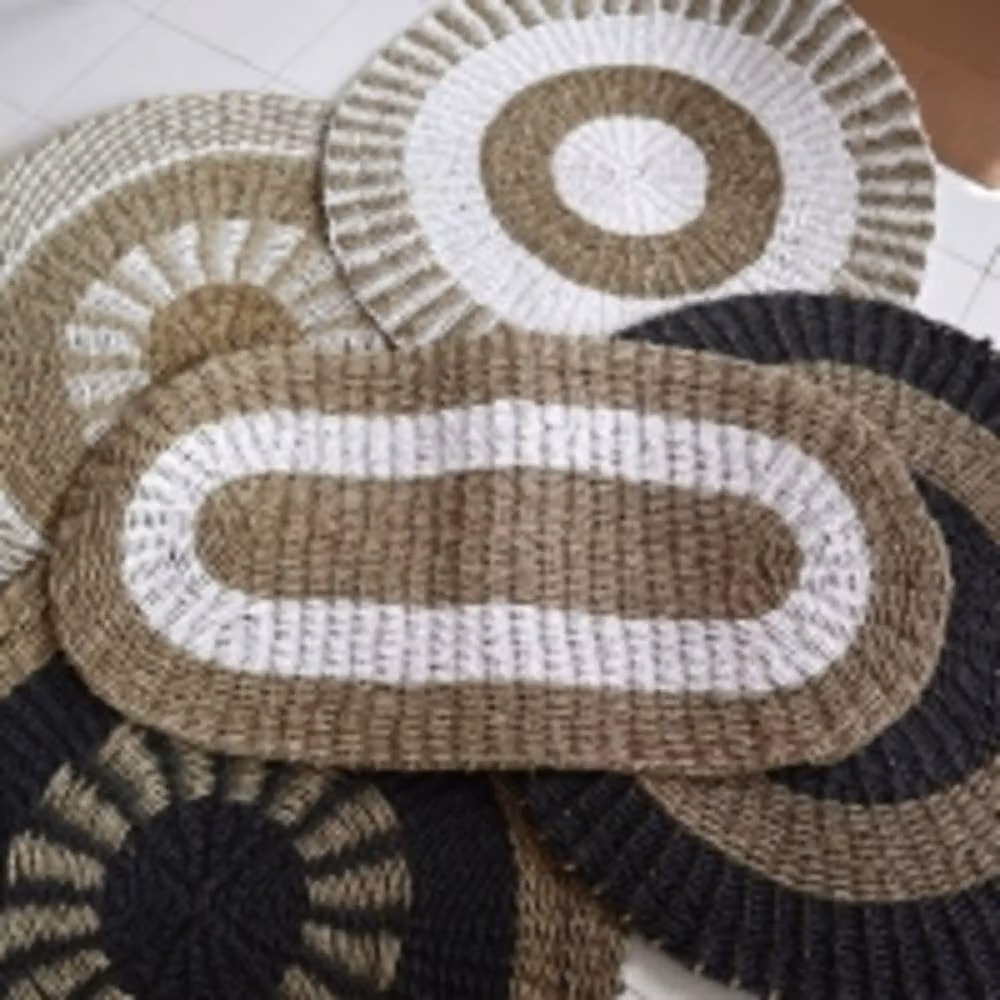 Serenityy Oval Woven Seagrass and Jute Rug in Beige and White, W/D: 110 x 60 cm – 2
