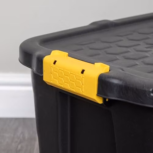 Samuel Alexander 4 Pack of 42L Heavy Duty Lockable and Stackable Plastic Storage Tubs with Clips in Black – 4