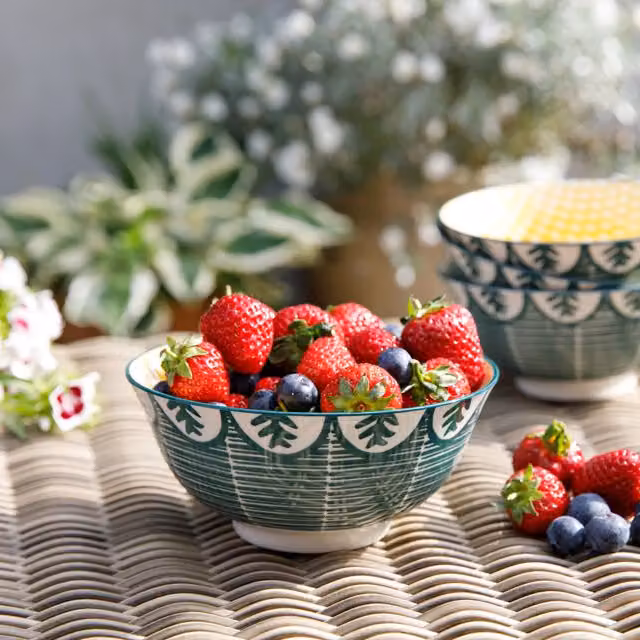 KitchenCraft 4-Piece Green Floral Ceramic Stoneware Bowl Set