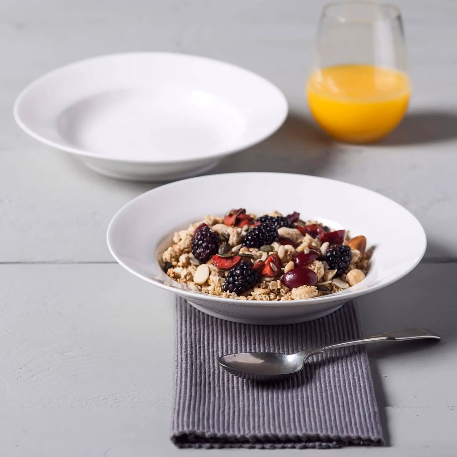 WM Bartleet & Sons Porcelain Wide Rim Soup, Cereal and Salad Bowl Set of 2, White, Diameter: 22 cm – 2
