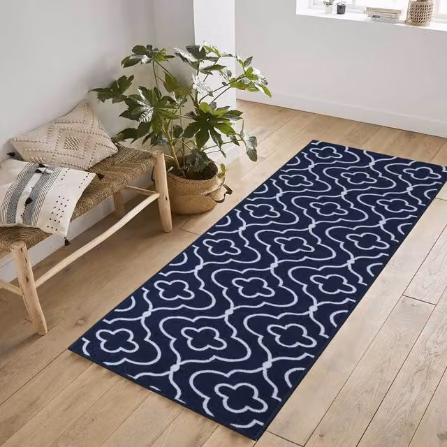 Desire Rugs Machine Washable Quatrefoil Design Anti Slip Runner, Blue, W: 67 cm, L: 220 cm