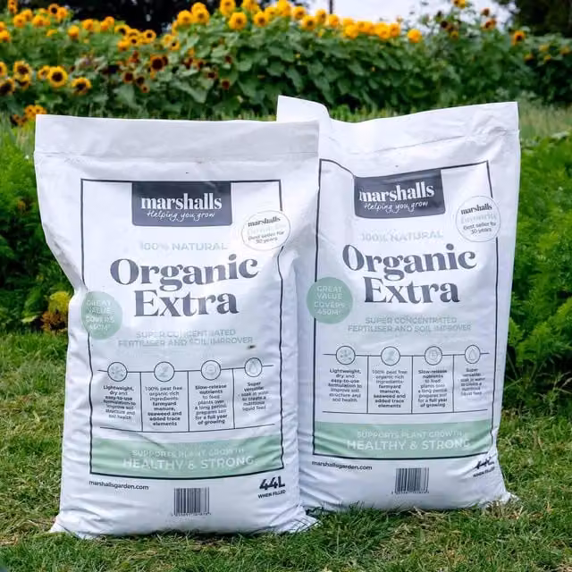Marshalls Garden Organic Extra Fertiliser and Soil Improver, Slow Release for Vegetable and Ornamental Gardens, 44.0 l