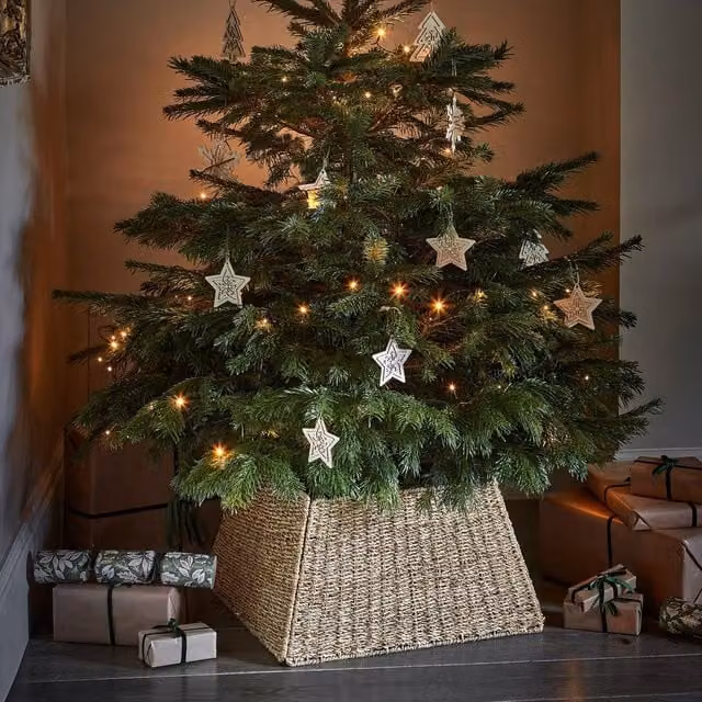 Ivyline Square Rattan Christmas Tree Skirt in Beige, W60 x H26 cm – 1