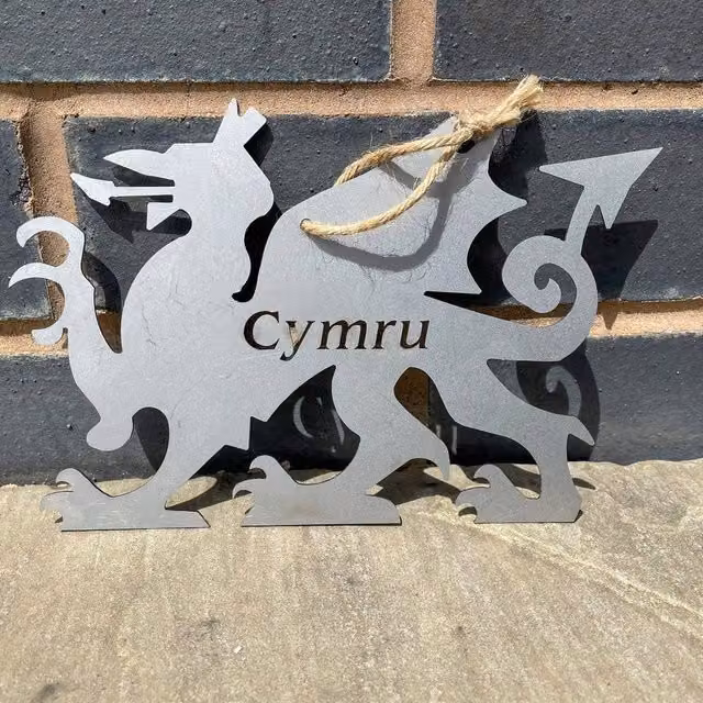 Poppyforge Hanging Welsh Dragon Metal Garden Art in Red, Black and Silver, W: 20 cm, H: 14 cm