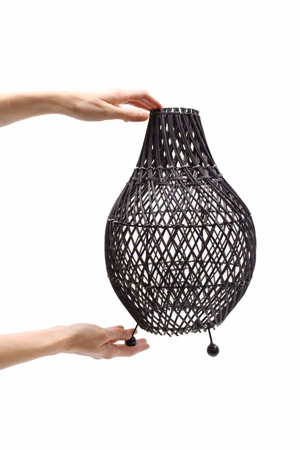 KDMD Black Rattan Table Lamp with Warm White Bulb – 4
