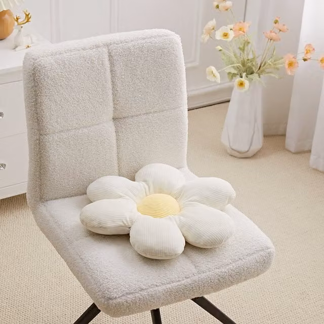 Livingandhome Plush Flower Seat Pad Cushion in White